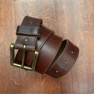 Justin Men's Brown Leather Belt with Brass Buckle, Great Weight, Size 40